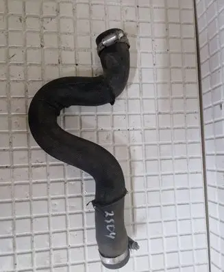 Peugeot 3008 I Engine coolant pipe/hose