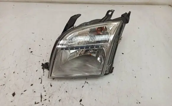 Ford Fusion Headlight/headlamp 246897-00L