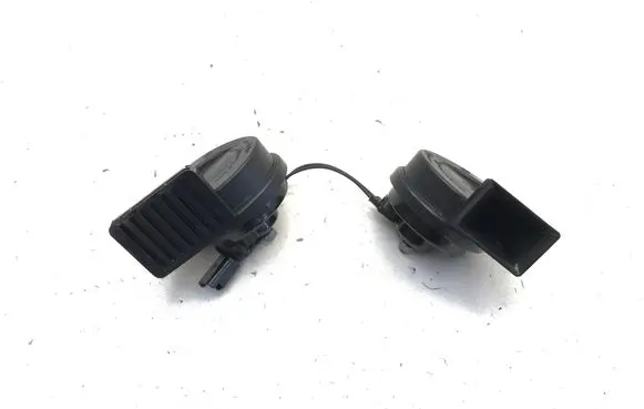 Peugeot 3008 III Horn signal 9845852580