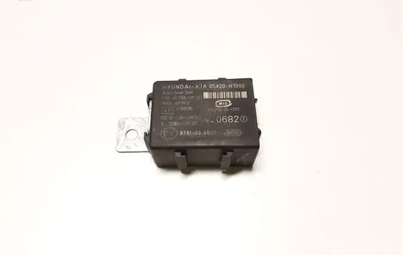 KIA Sportage Immobilizer control unit/module 95420H1000 0682 97RI000008