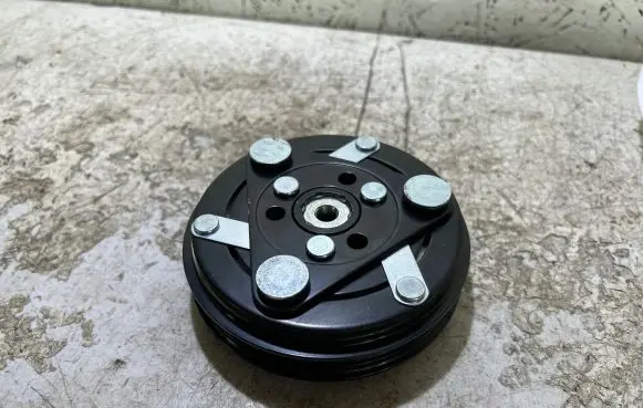 Volvo XC60 Air conditioning compressor pulley CH50099 50099179184 B6324S