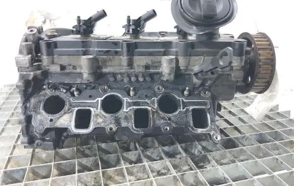 Audi A4 S4 B7 8E 8H Engine head BKN059353AJ