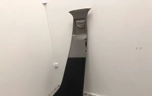 Volvo S60 (B) pillar trim (bottom) 31307481 31307441
