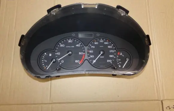 Citroen Berlingo Speedometer (instrument cluster) 9651740080