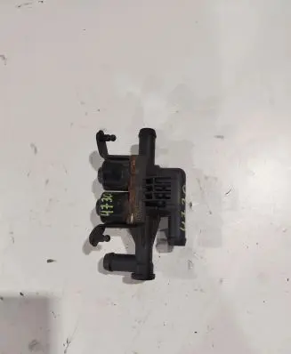 BMW 5 F10 F11 Coolant heater control valve 9119164 1147412200 090204