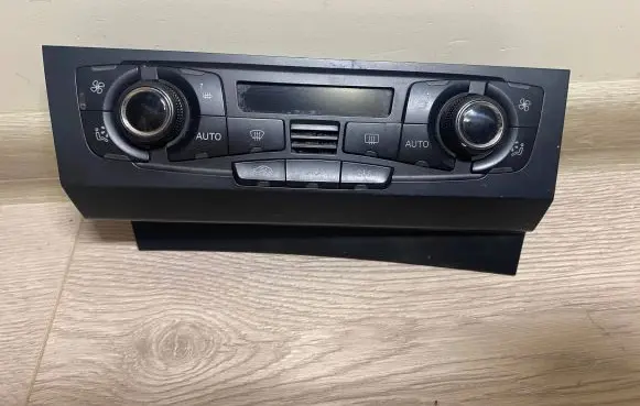 Audi A4 S4 B8 8K Climate control unit 8T2820043AG A2C53345979