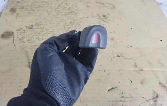 Renault Megane I Hazard light switch 435536 25177 N138