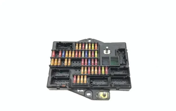 Jaguar XJ X350 Fuse module 5W9314A073CB