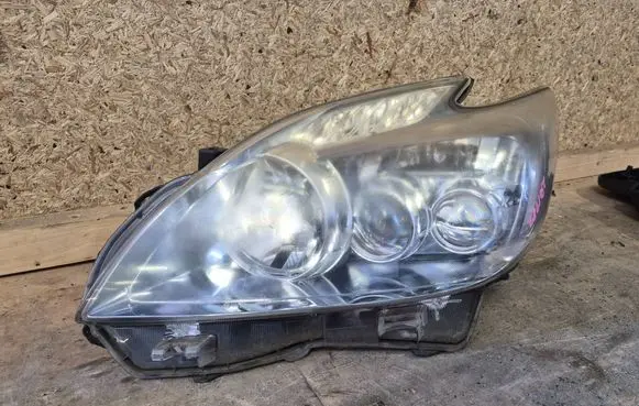 Toyota Prius (XW30) Headlight/headlamp 121212