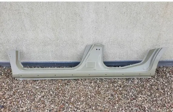 Suzuki Ignis Pillar (middle) 