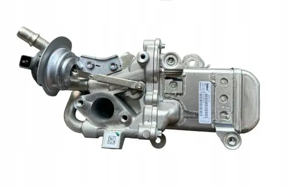 Renault Master IV EGR valve cooler 147353457R