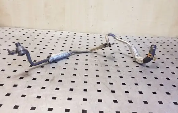 Jaguar XF X250 Turbo turbocharger oiling pipe/hose 9675423980