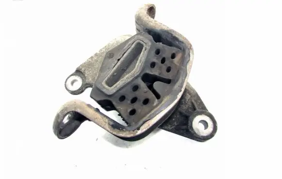 Volkswagen Transporter - Caravelle T5 Engine mount bracket
