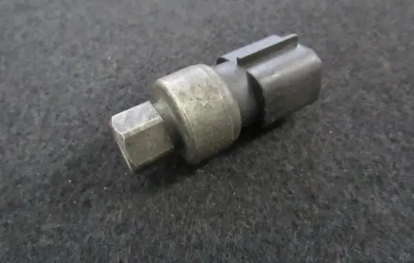 Ford Mondeo Mk III Air conditioning (A/C) pressure sensor XS7H19D594AA XS7H-19D594-AA