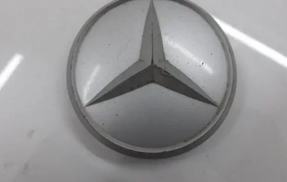 Mercedes-Benz S W126 Original wheel cap A1074000025