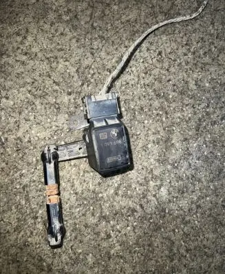 BMW 5 E60 E61 Sensor 1093698 020004