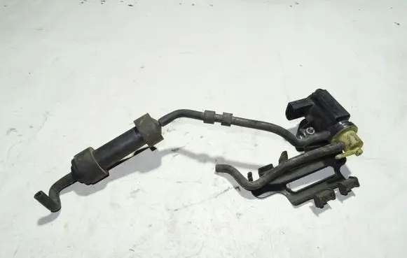 Volkswagen Golf V Turbo solenoid valve 1K0906627A