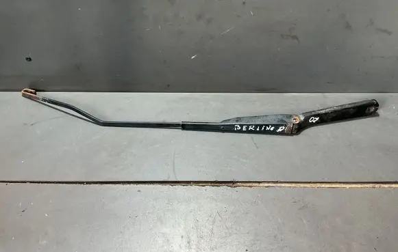 Citroen Berlingo Front wiper blade arm 80007467B