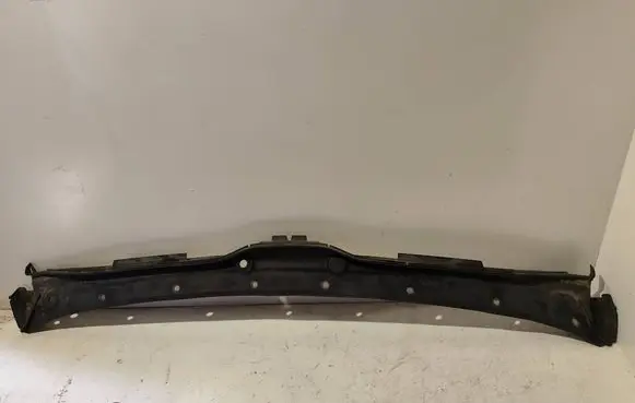 BMW X5 E53 Wiper trim 51718402642 8256313