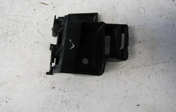 Volkswagen Golf VI Rear bumper mounting bracket 5K6807393A