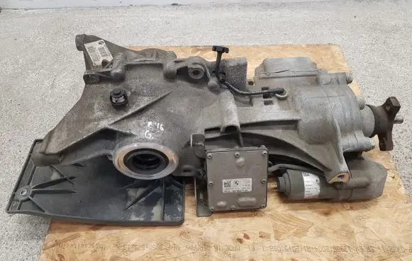 BMW 2 F46 Rear differential 884151401 33108600483 67698410