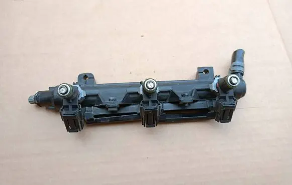 Seat Ibiza IV (6J,6P) Fuel main line pipe 03E133320A 03E906031C