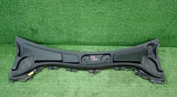 Mercedes-Benz GLA H247 Wiper trim A2478302800