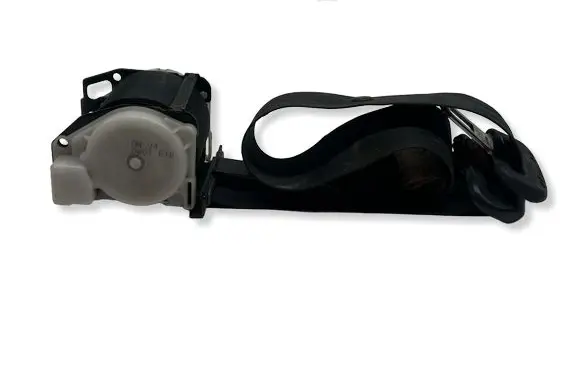 Mitsubishi Pajero Rear seatbelt N1527