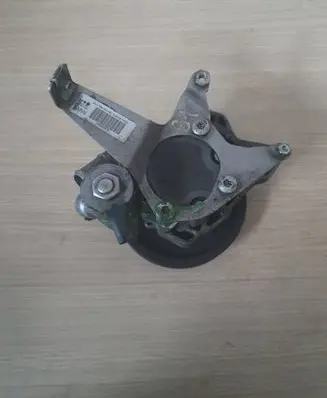 BMW 5 E60 E61 Power steering pump 7697974 403794901H