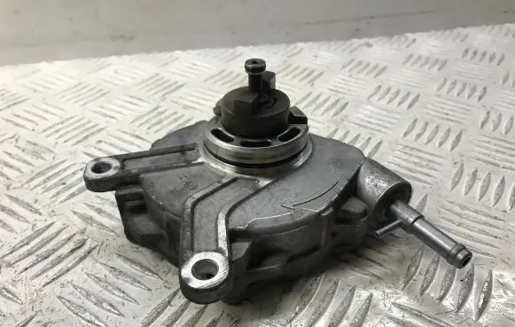 Toyota Verso Vacuum pump 293000W030 26080985
