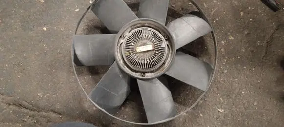 BMW X5 E53 Viscous fan clutch 17417789256