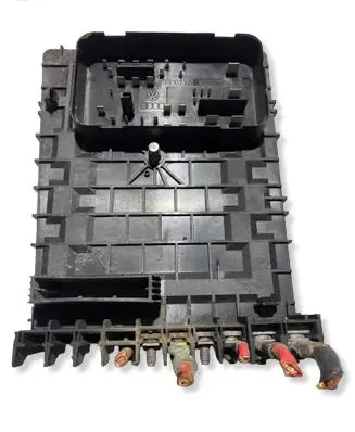 Volkswagen Golf VI Fuse box set 1K0937125D