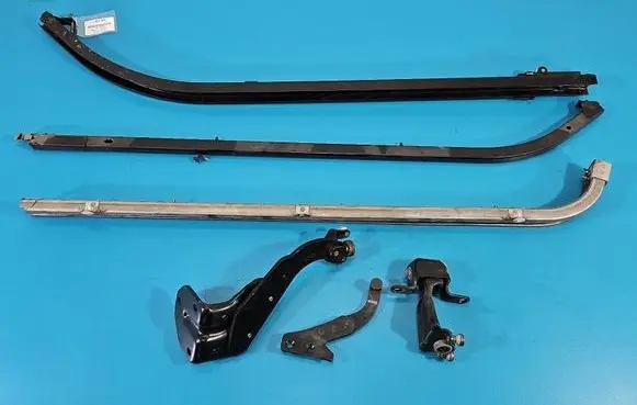 Mercedes-Benz Vito Viano W447 Sliding door upper roller guide/hinge A4477662200 IMPRK1604365