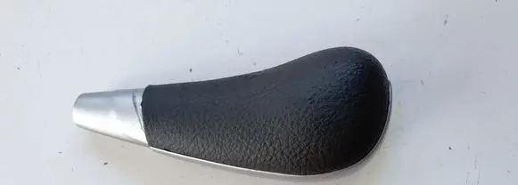 Hyundai Santa Fe Gear lever shifter trim leather/knob
