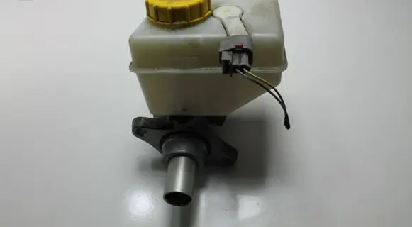 Jaguar XF X250 Master brake cylinder