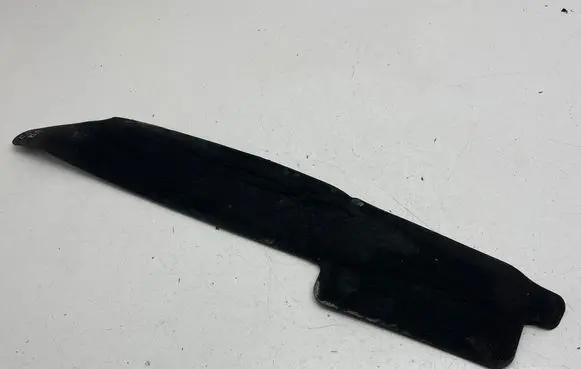 Citroen C5 Aircross Fender foam support/seal 9833003180