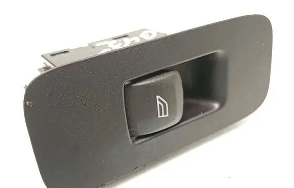 Volvo V40 Electric window control switch 31394840