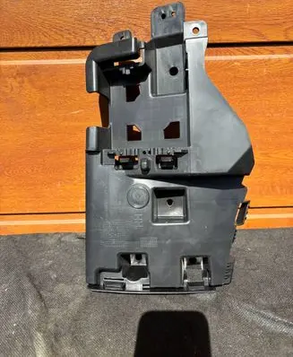 Volvo V60 Rear bumper mounting bracket 31352285
