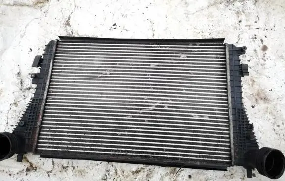 Volkswagen Golf Plus Intercooler radiator 1k0145803e