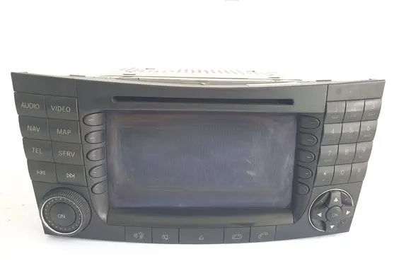 Mercedes-Benz E W211 Radio/CD/DVD/GPS head unit A2118204197