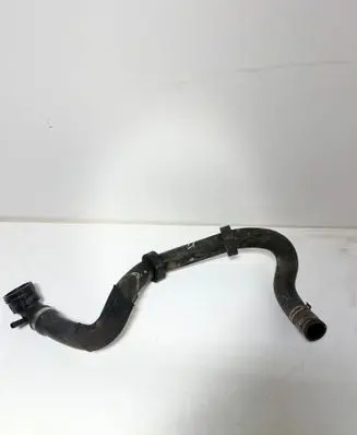 Volkswagen Touareg I Engine coolant pipe/hose