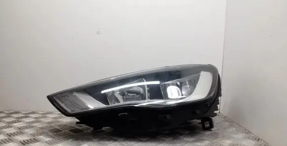 Audi A3 S3 8V Headlight/headlamp 8V0941003A