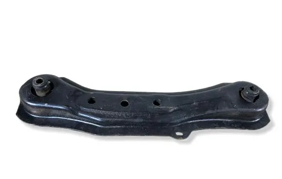 Honda CR-V Rear differential/diff mount bracket 