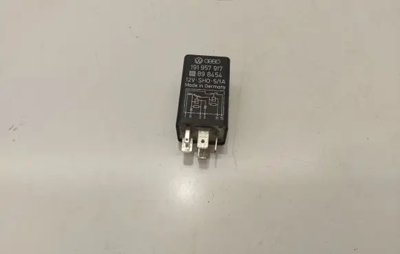 Volkswagen PASSAT B3 Other relay 191957917
