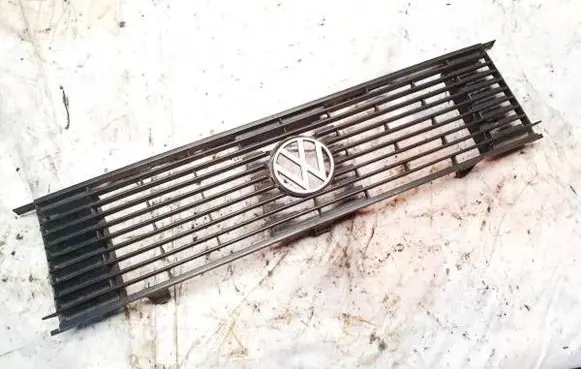 Volkswagen Jetta I Front grill 161853653