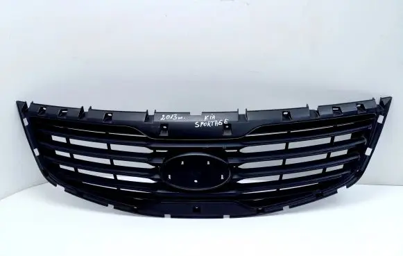 KIA Sportage Front bumper upper radiator grill 863523W000