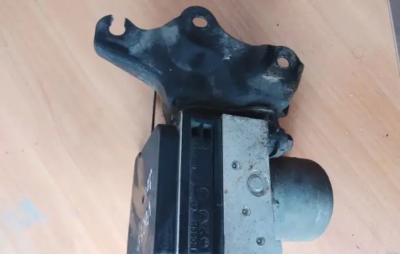 Toyota Verso ABS Pump 445400F050 0265251488 0265951566