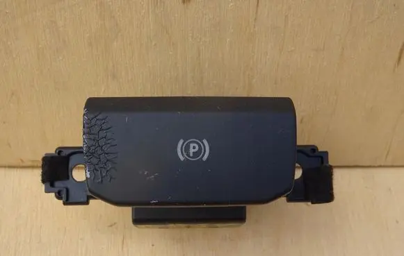 Peugeot 508 Hand parking brake switch 96772967