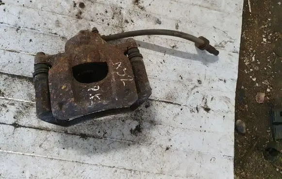Toyota Aygo AB10 Front brake caliper NOCODE