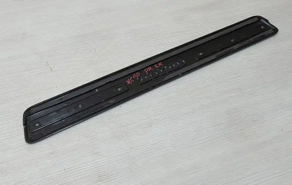 Volvo XC90 Other front door trim element 31349602